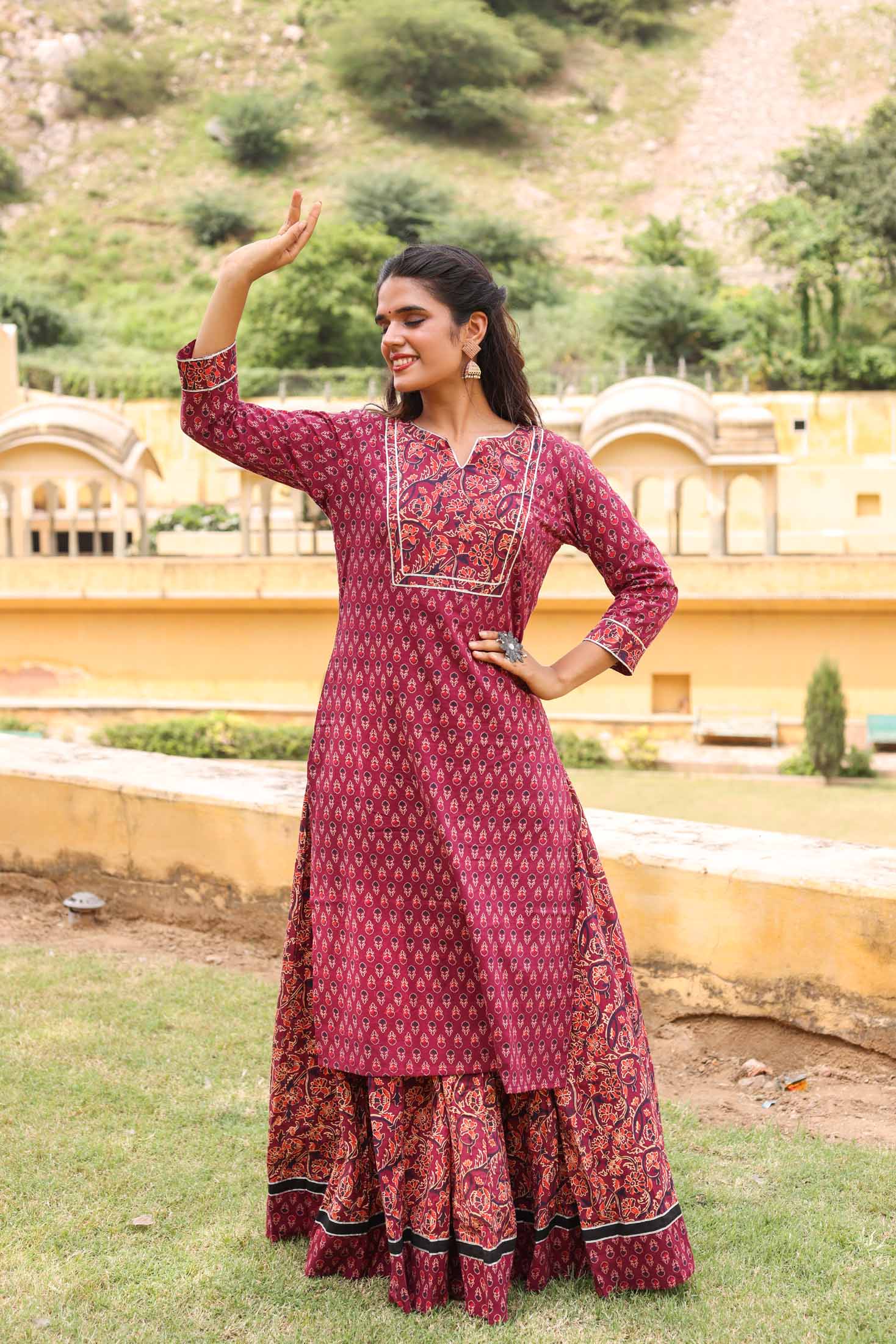 Give the Blouses a Break, Wear Long Kurtis with Lehengas. All You Need to  Know About the Latest Lehenga Trend and 10 Lehengas with Long Kurtis to Buy  Online (2020)